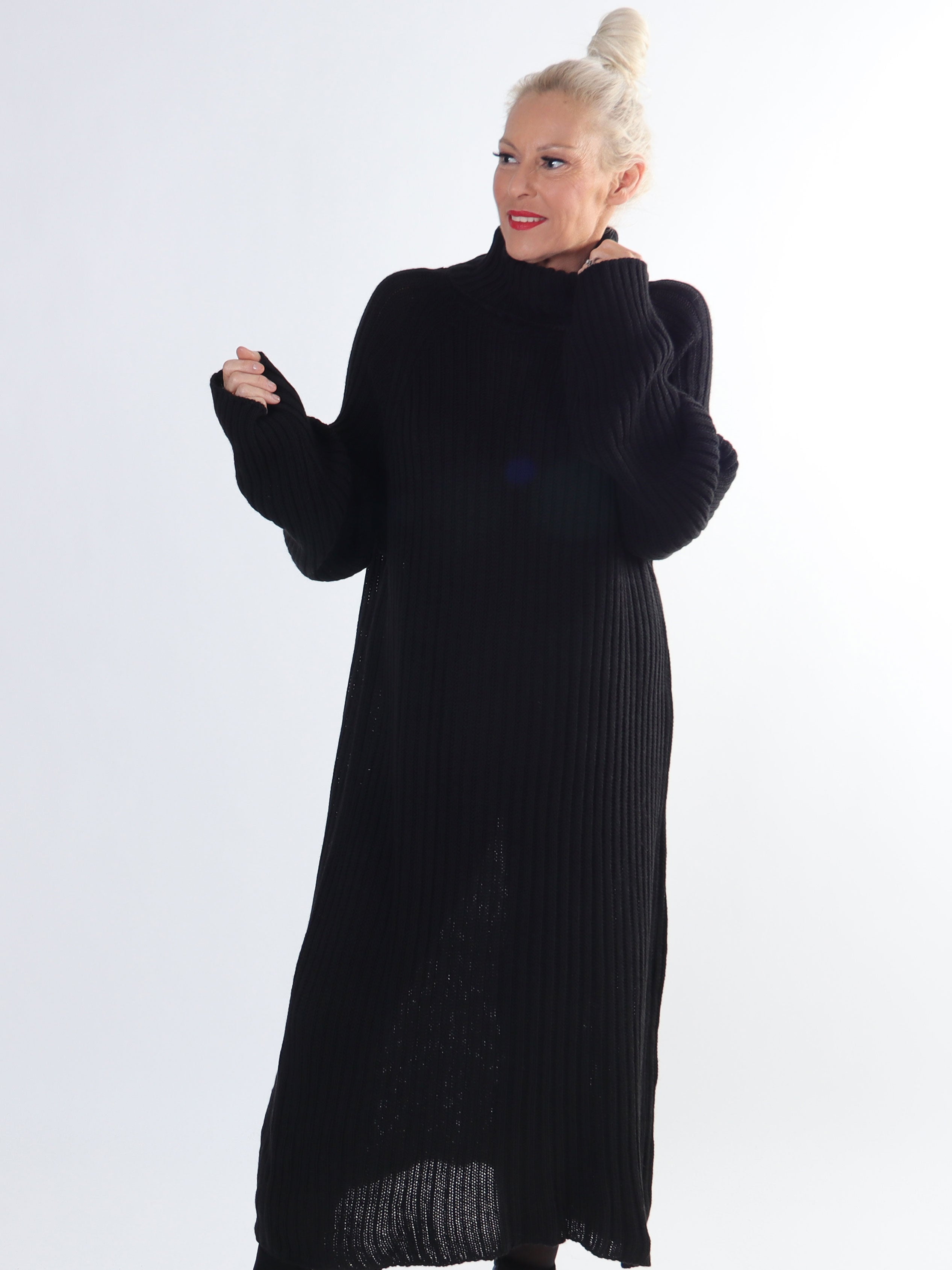 Milu - Lång ribbstickad klänning i stora storlekar